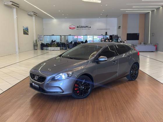 VOLVO V40 1.5 T3 KINETIC GASOLINA 4P AUTOMÁTICO